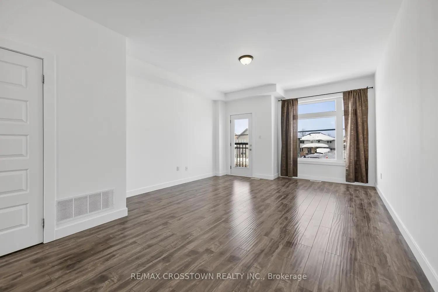 Additional image 9 of 540 Essa Road 2