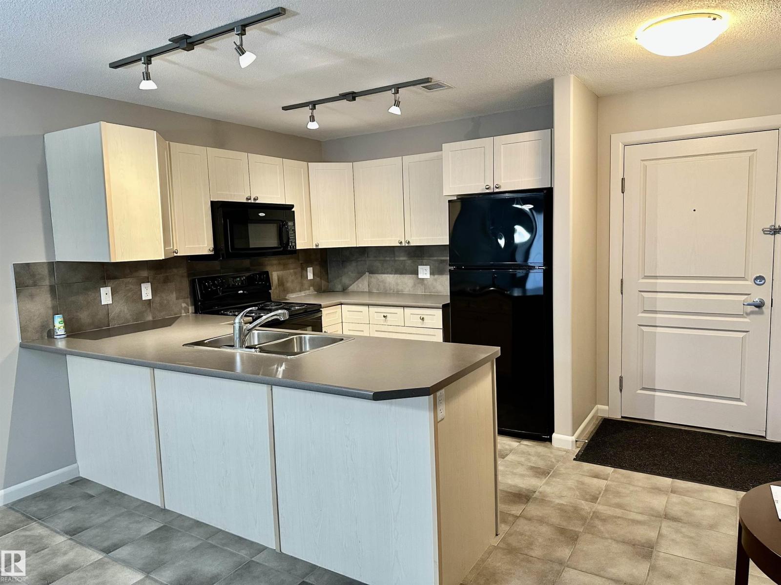 Additional image 3 of 336-400 Palisades Way, Sherwood Park, AB, T8H2T9