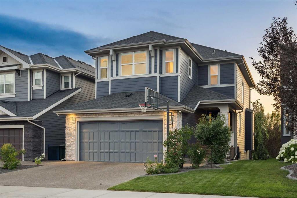 117 West Grove Point SW, Calgary, AB, T3H 1V3