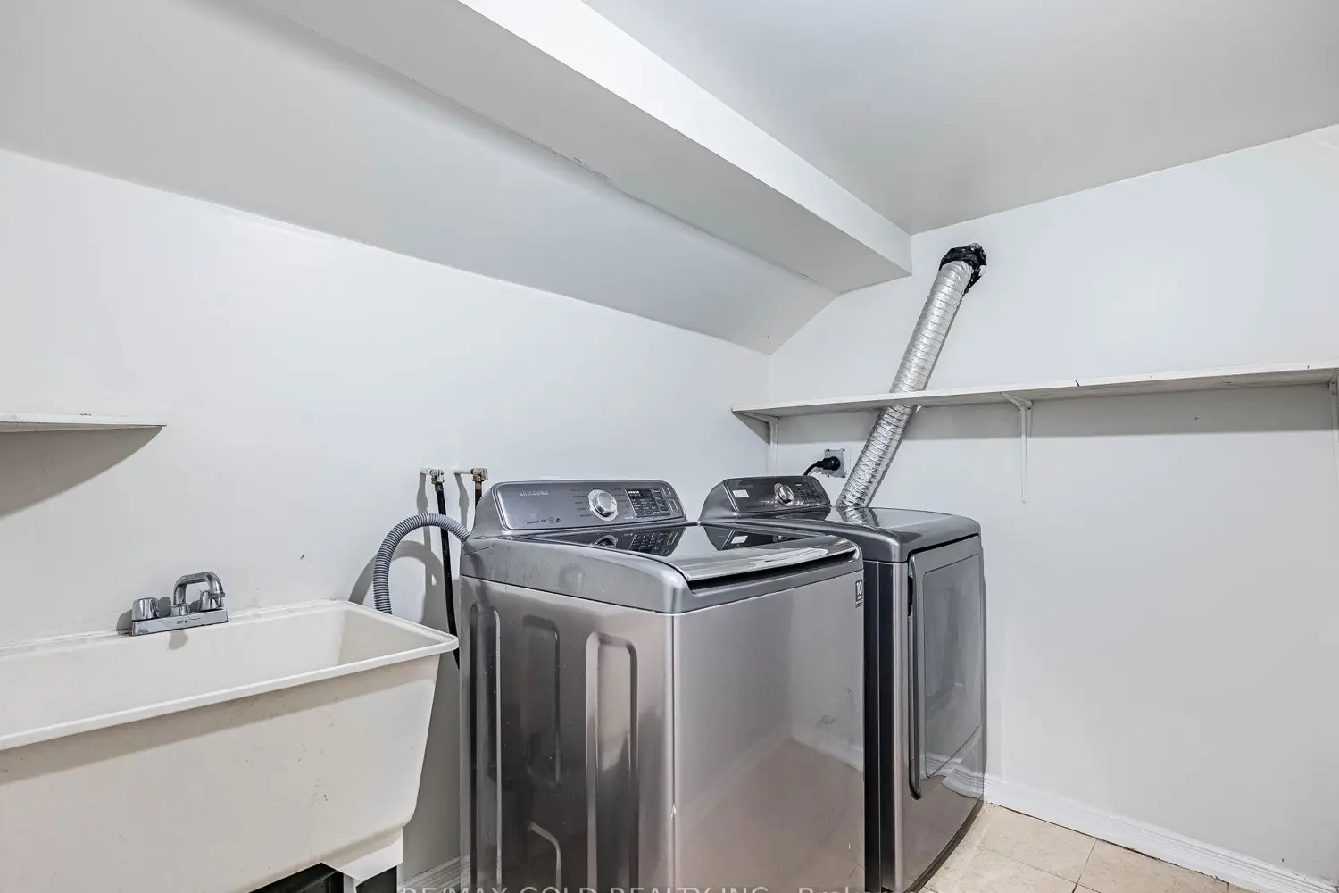 Additional image 17 of 33 Fiddleneck Crescent