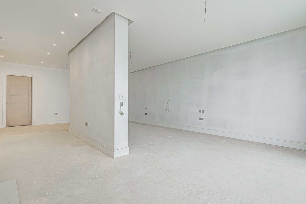 Additional image 24 of 3 bed penthouse for saleBeech Road, Benfleet SS7