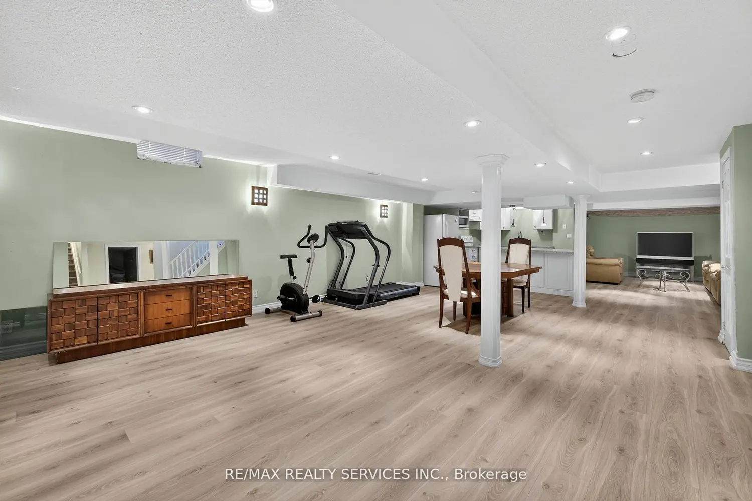 Additional image 13 of 124 Royal Valley Drive