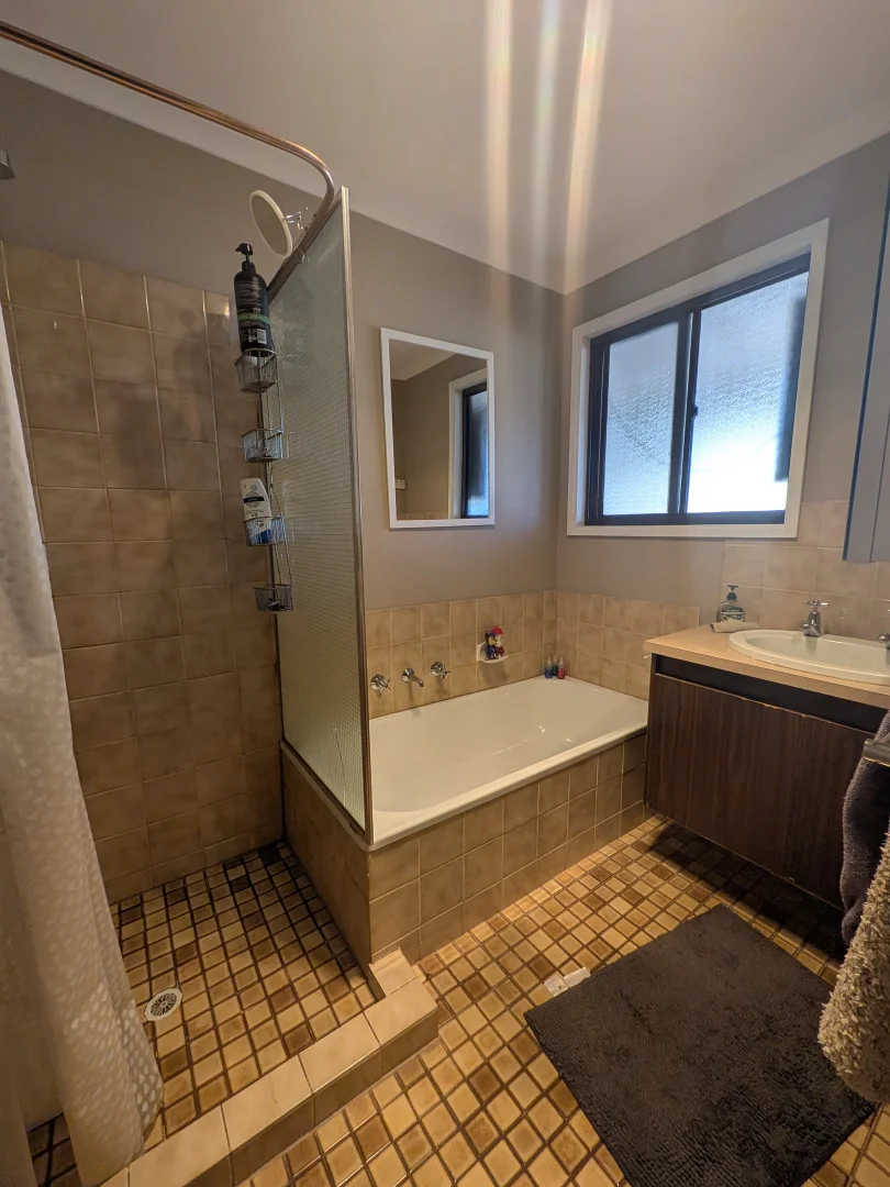 Additional image 18 of 50 Pioneer Dr, Roxby Downs SA 5725