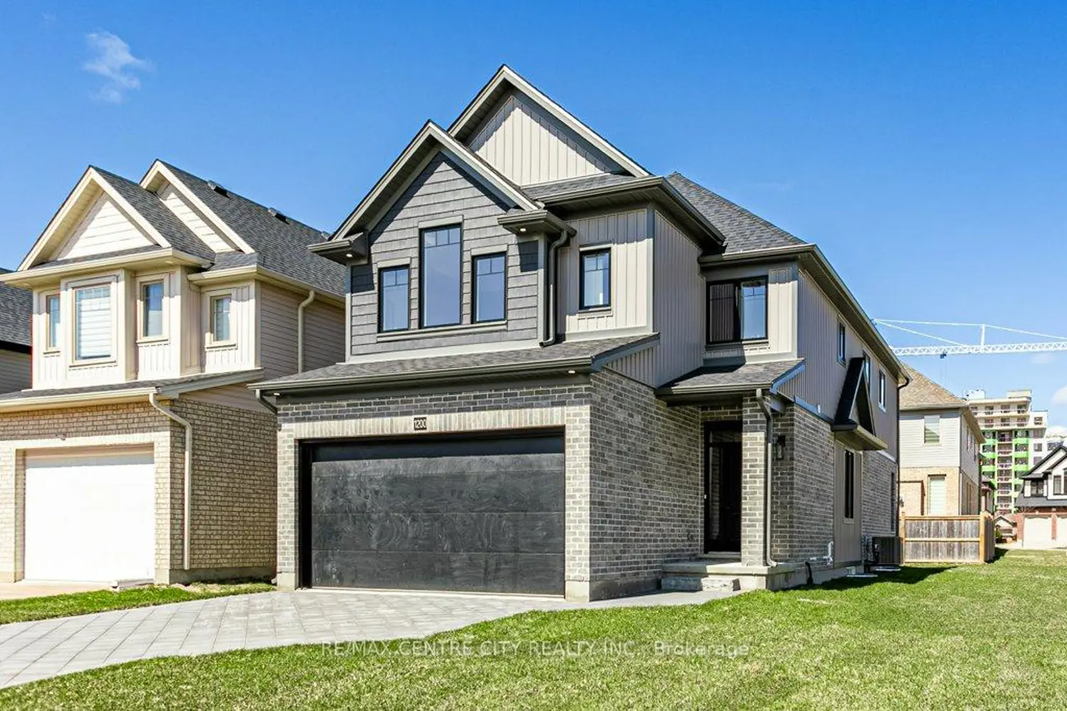 1200 Emma Chase Drive photo 2