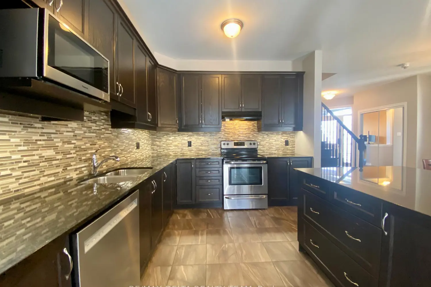 66 Escallonia Court photo 3