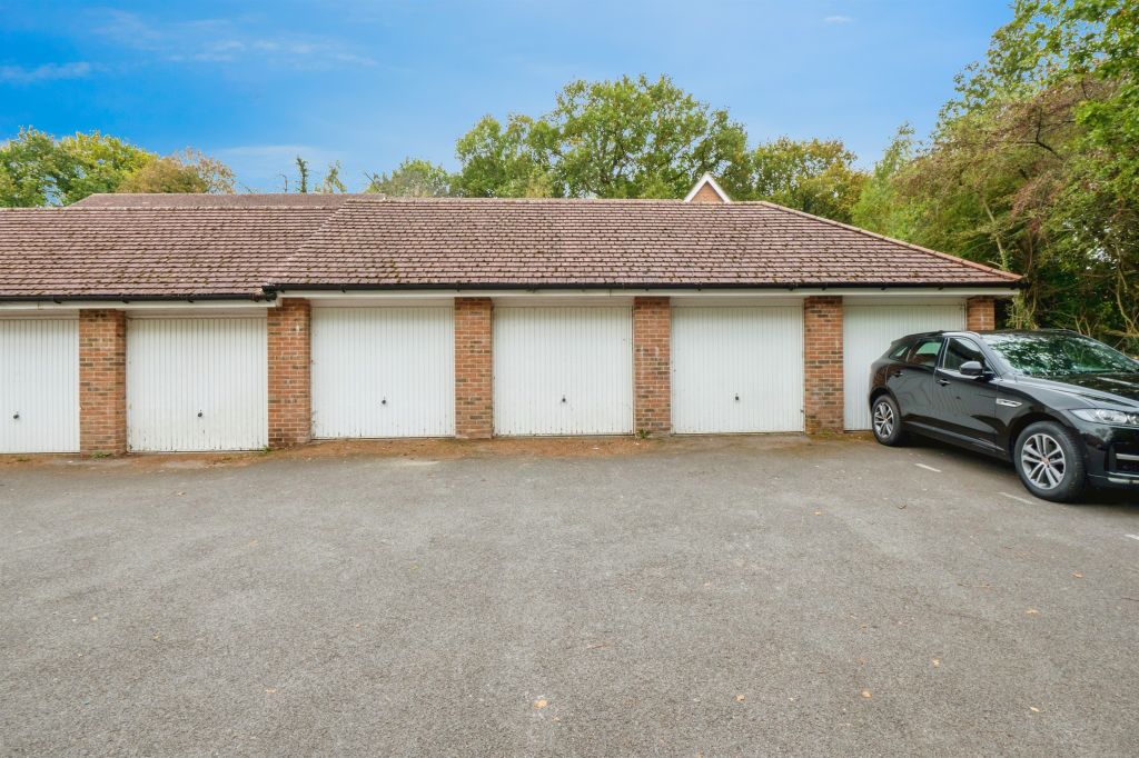 Additional image 17 of 3 bed terraced house for saleMescott Meadows, Hedge End, Southampton SO30