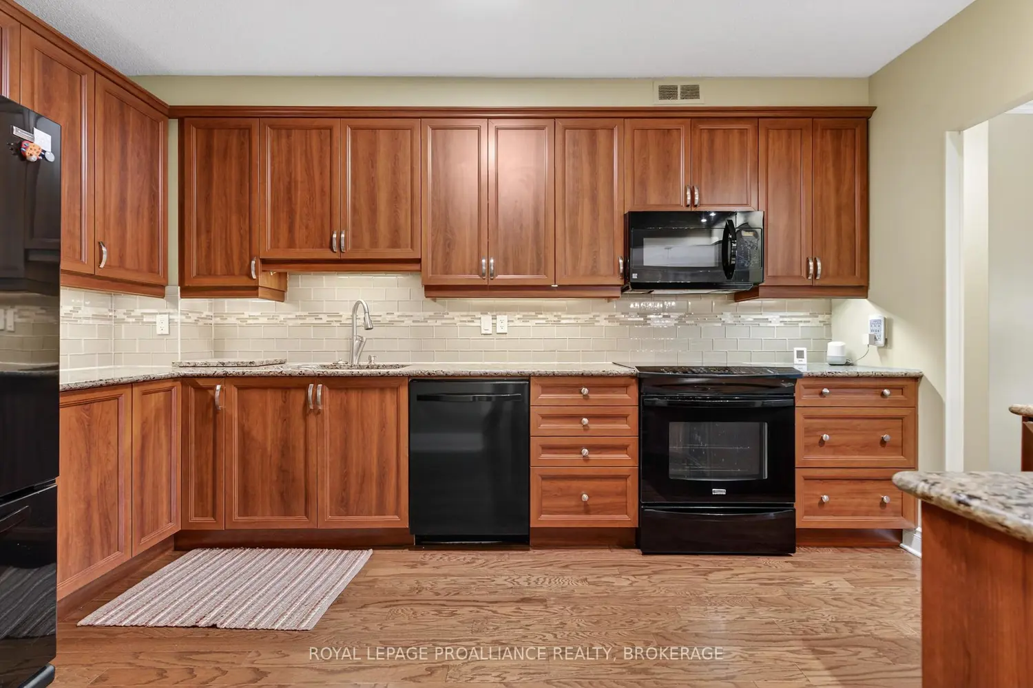 Additional image 5 of 1000 King Street 305