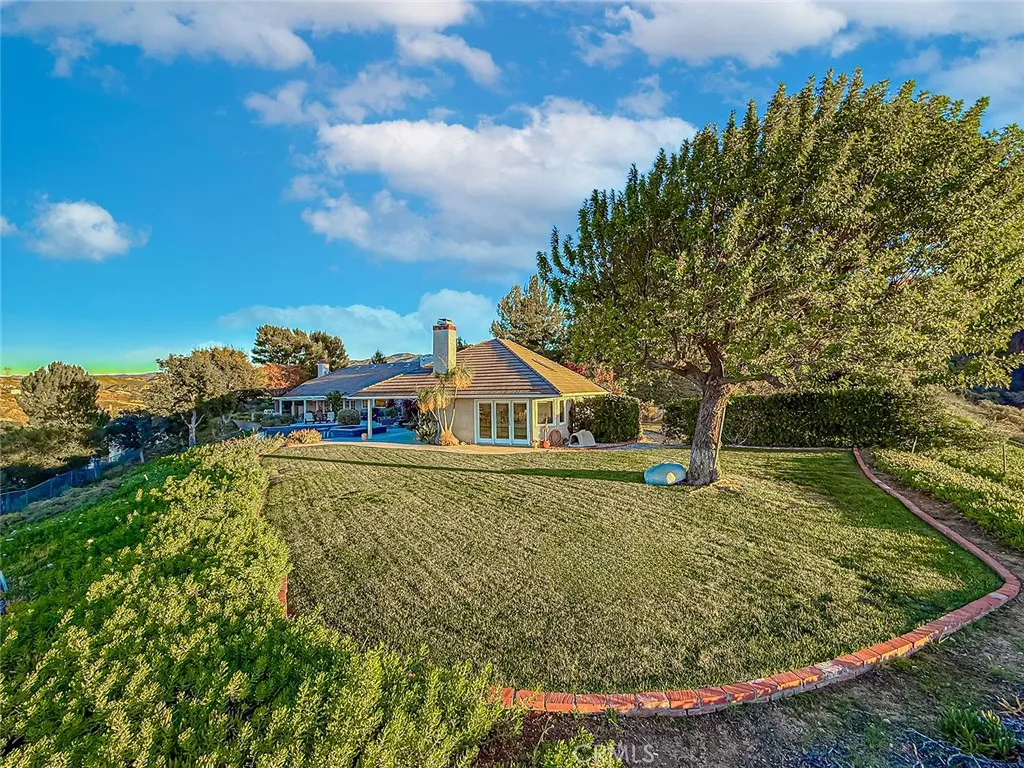 Additional image 70 of 24525 Desert, Newhall, CA 91321