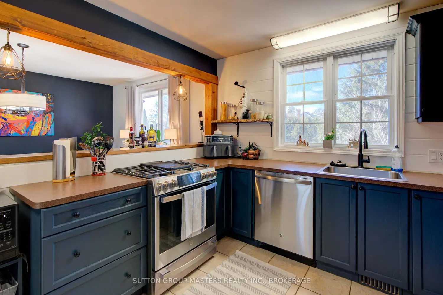 Additional image 5 of 715 Collins Bay Road