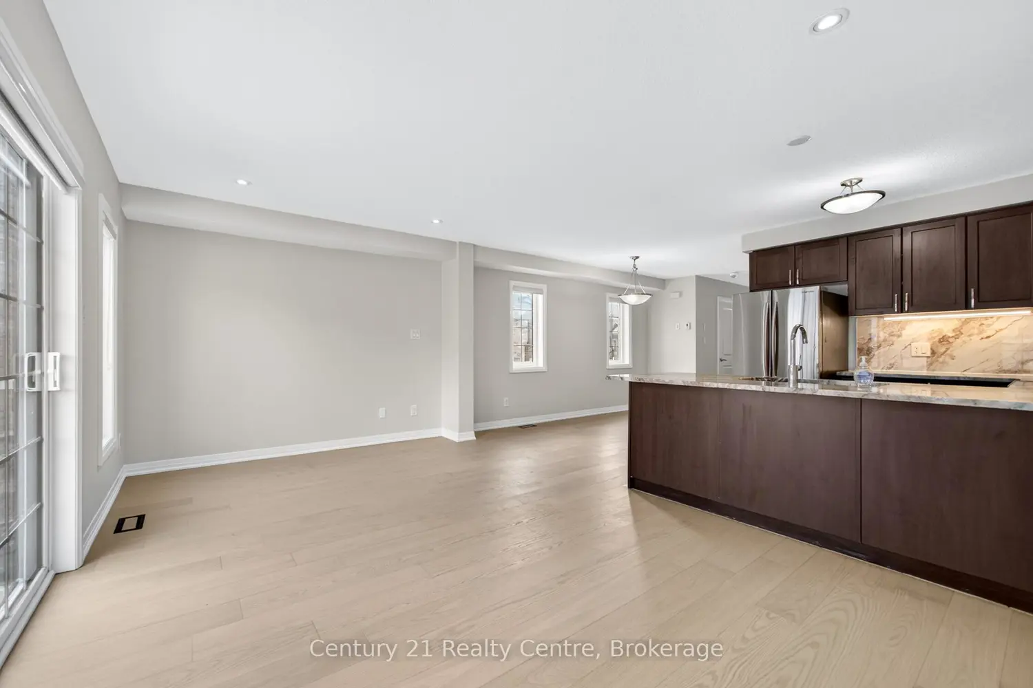 Additional image 9 of 157 South Creek Drive