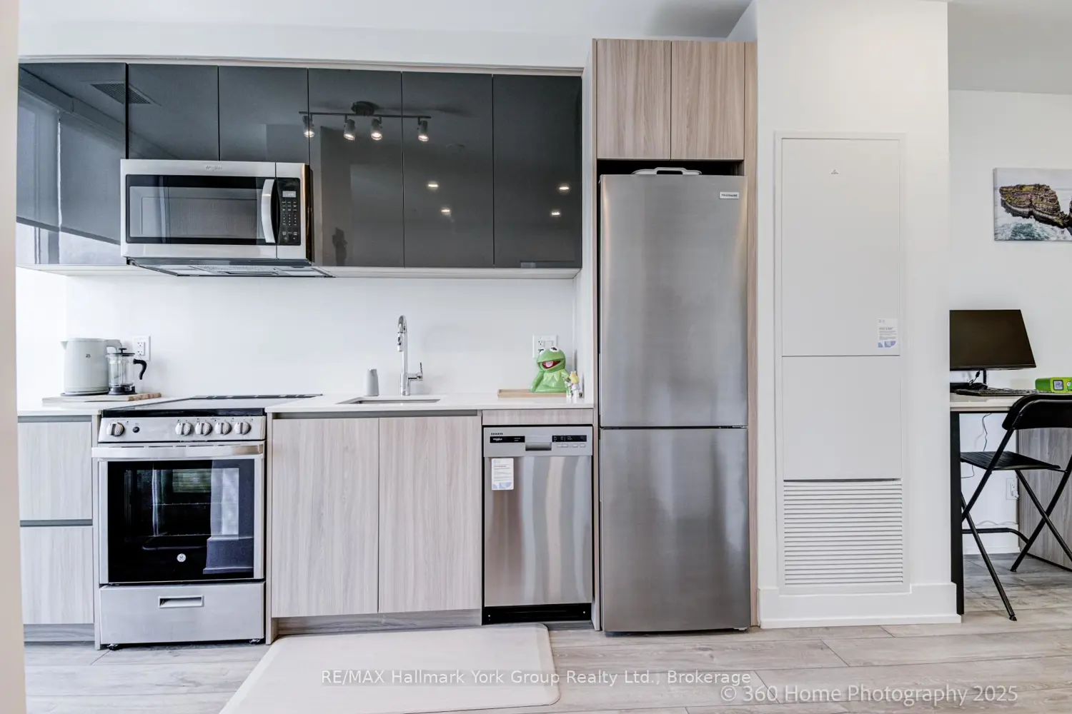 Additional image 3 of 3100 Keele Street 534