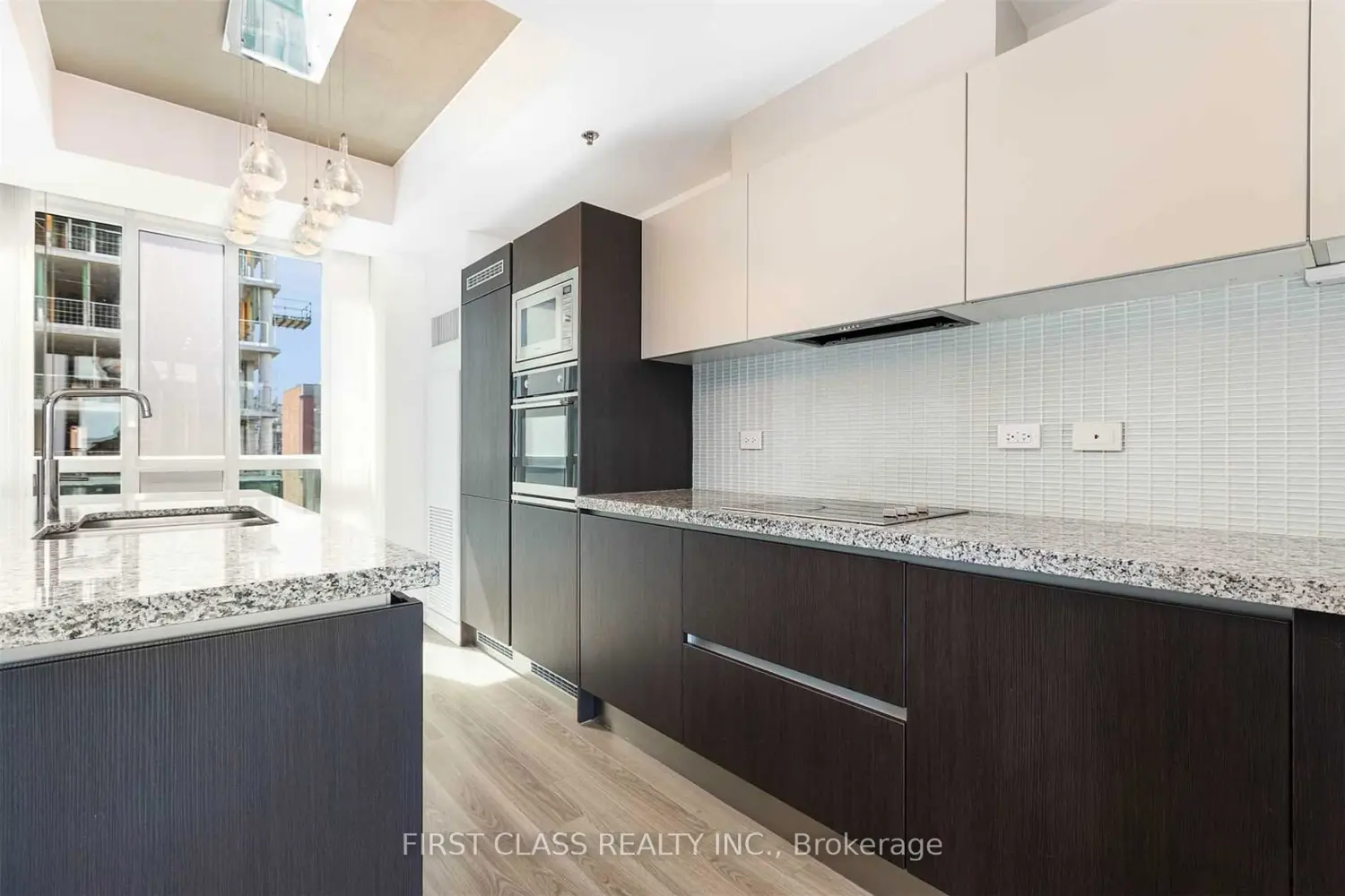 Additional image 4 of 220 George Street 907