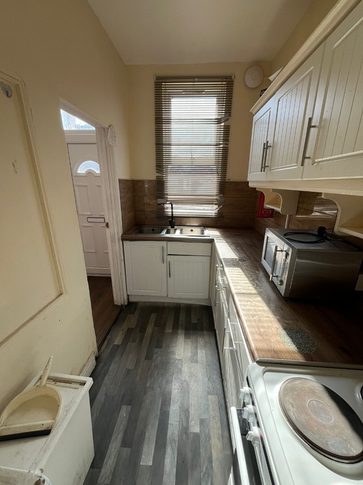 Additional image 3 of Room in a Shared House, St Hildas Mount, LS9, N1 7GU