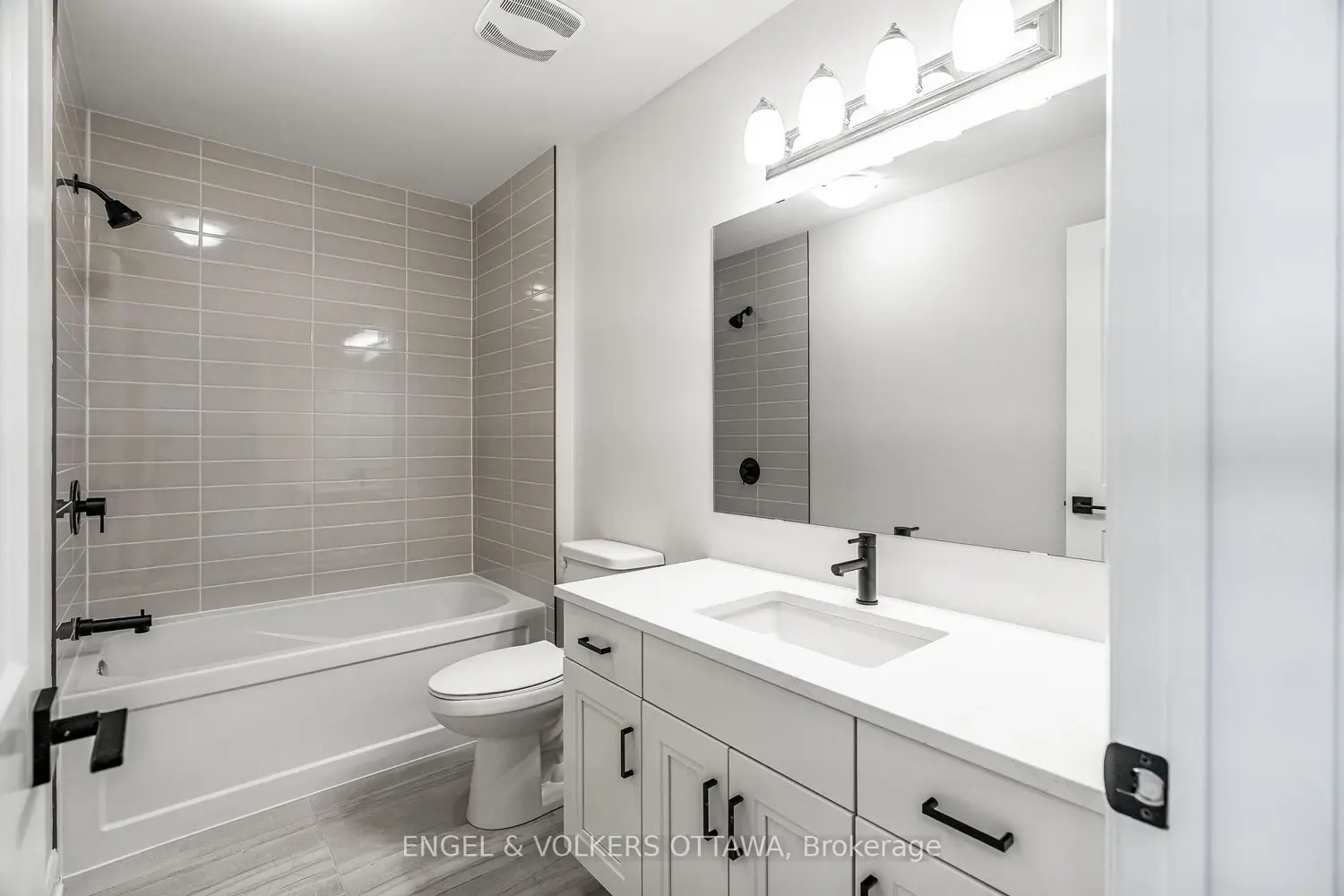 Additional image 14 of 683 Fisher Street