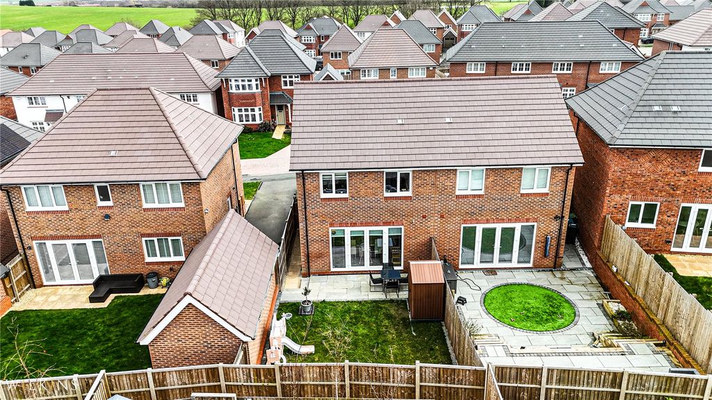 Additional image 26 of 3 bed semi-detached house for saleSilverdale Grove, Amington, Tamworth, Staffordshire B77