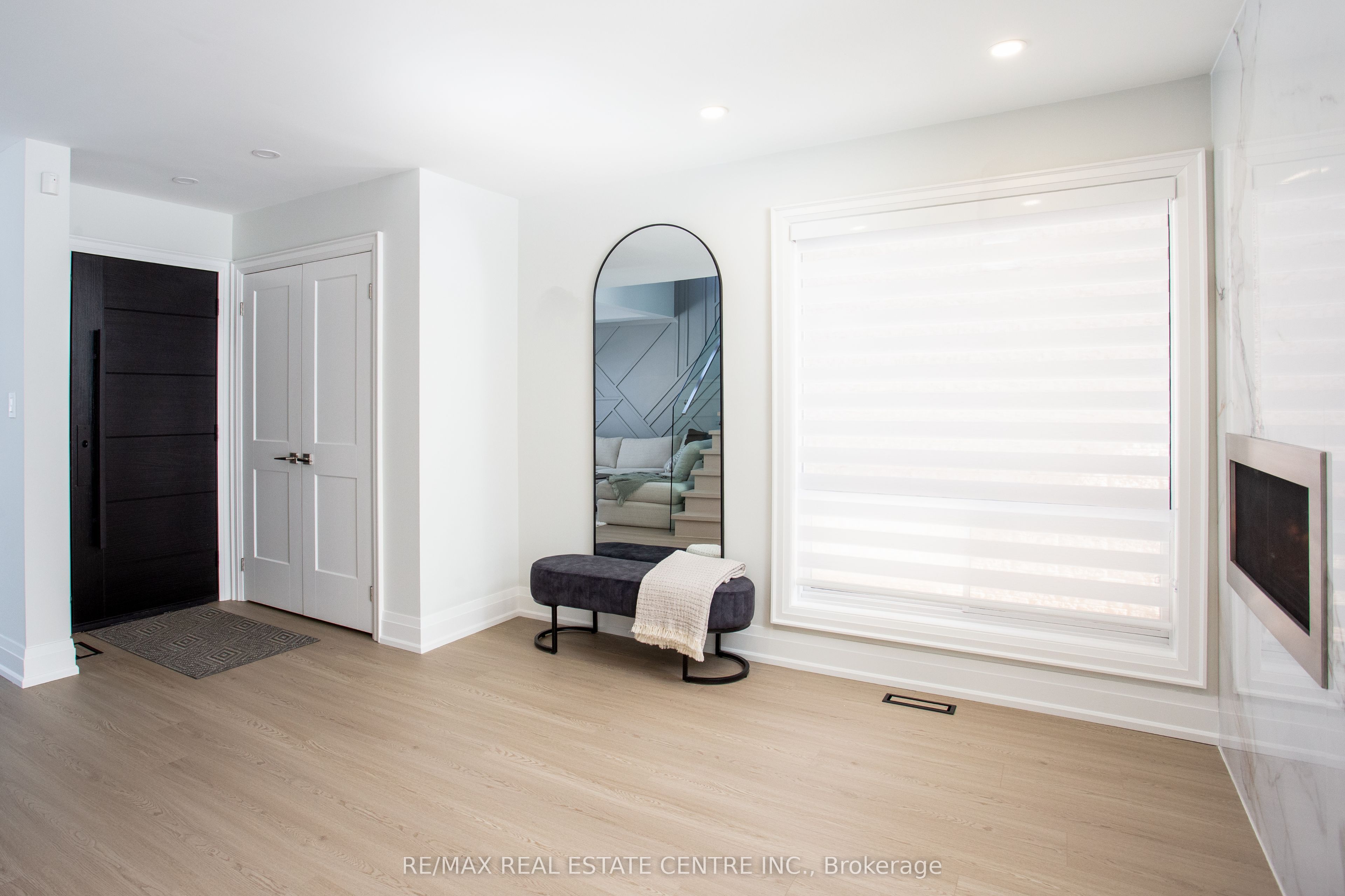 Additional image 3 of 5940 Blue Spruce Avenue, Burlington, ON, L7L 6T2