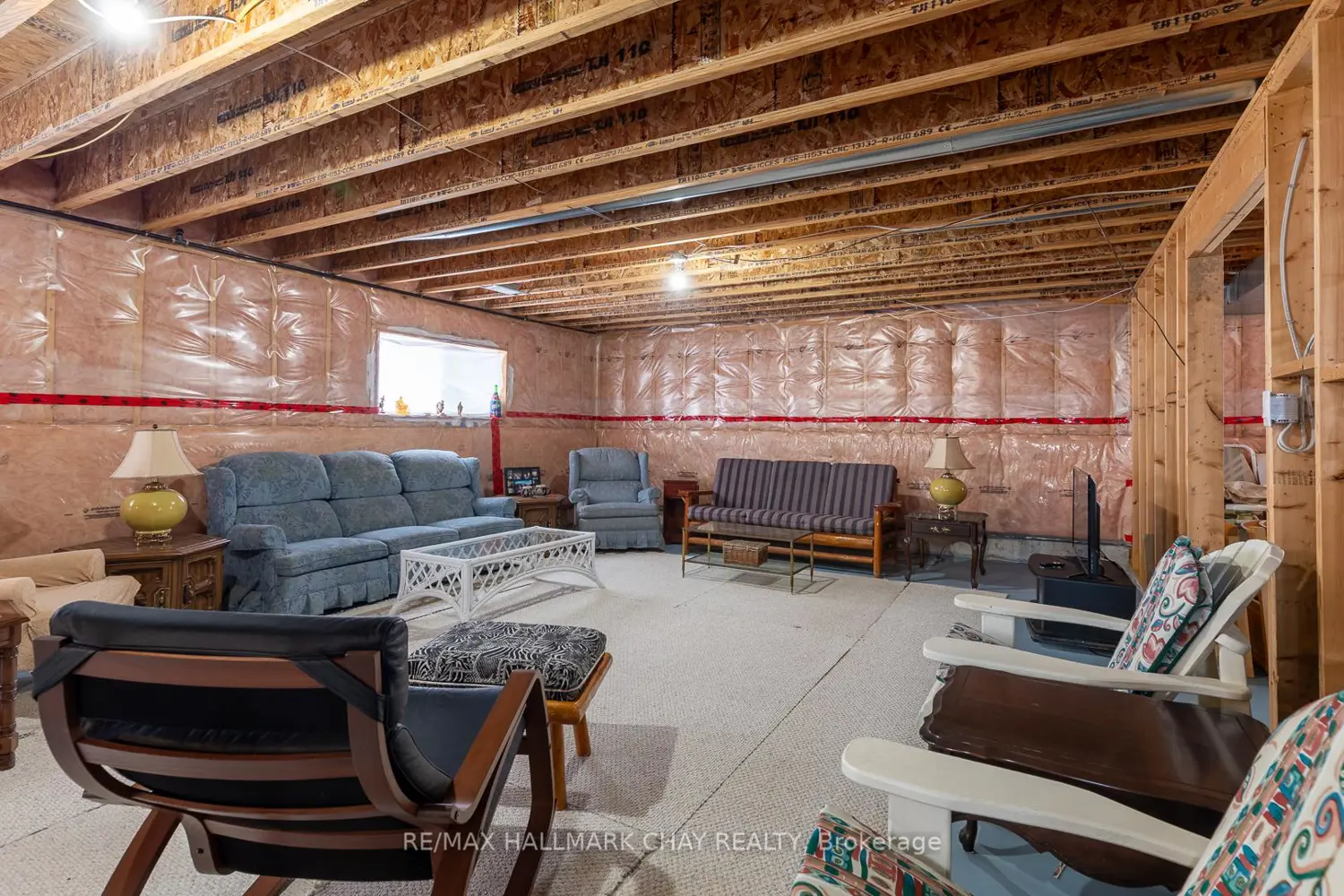 Additional image 15 of 13 Tona Trail