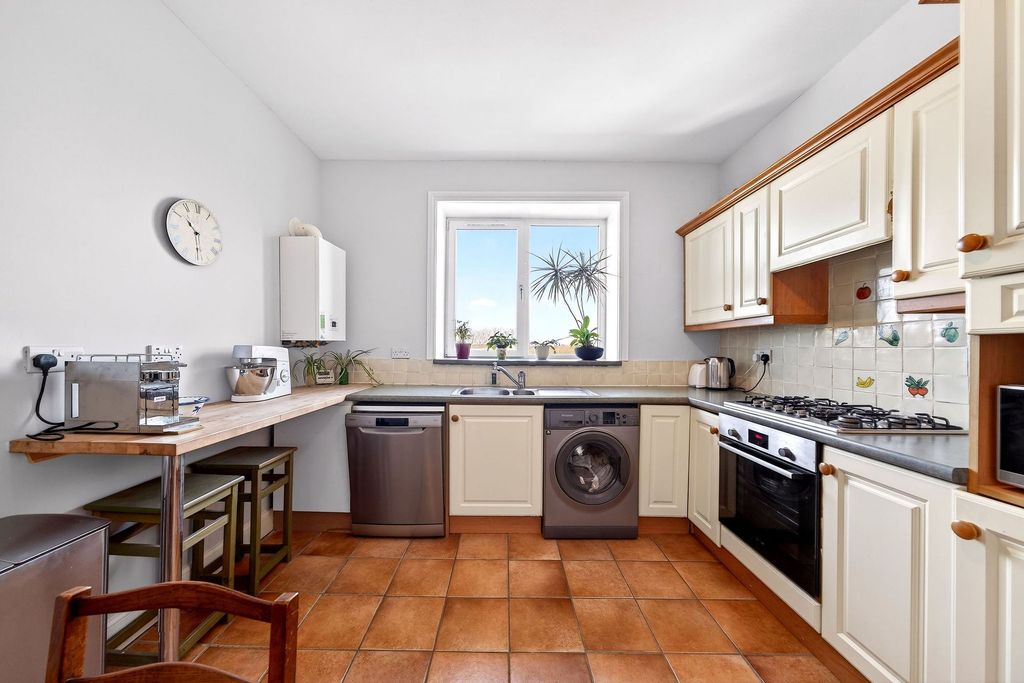Additional image 4 of 3 bed flat for saleMain Street, East Calder EH53