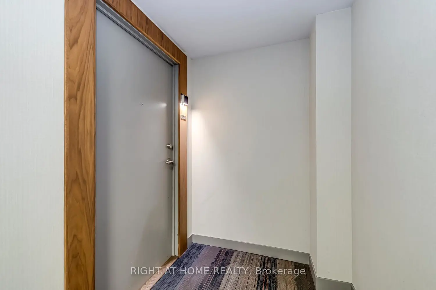 Additional image 2 of 295 Adelaide Street 314