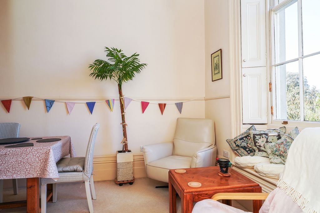 Additional image 6 of 3 bed flat for saleSuffolk Square, Cheltenham GL50