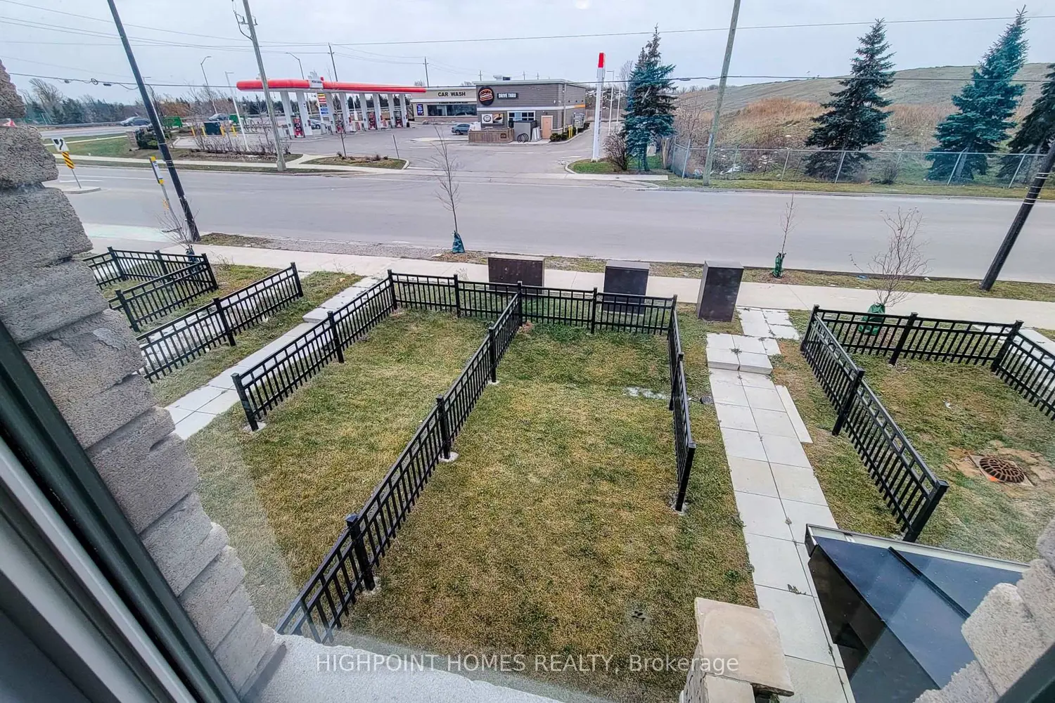 Additional image 5 of 36 Utter Place