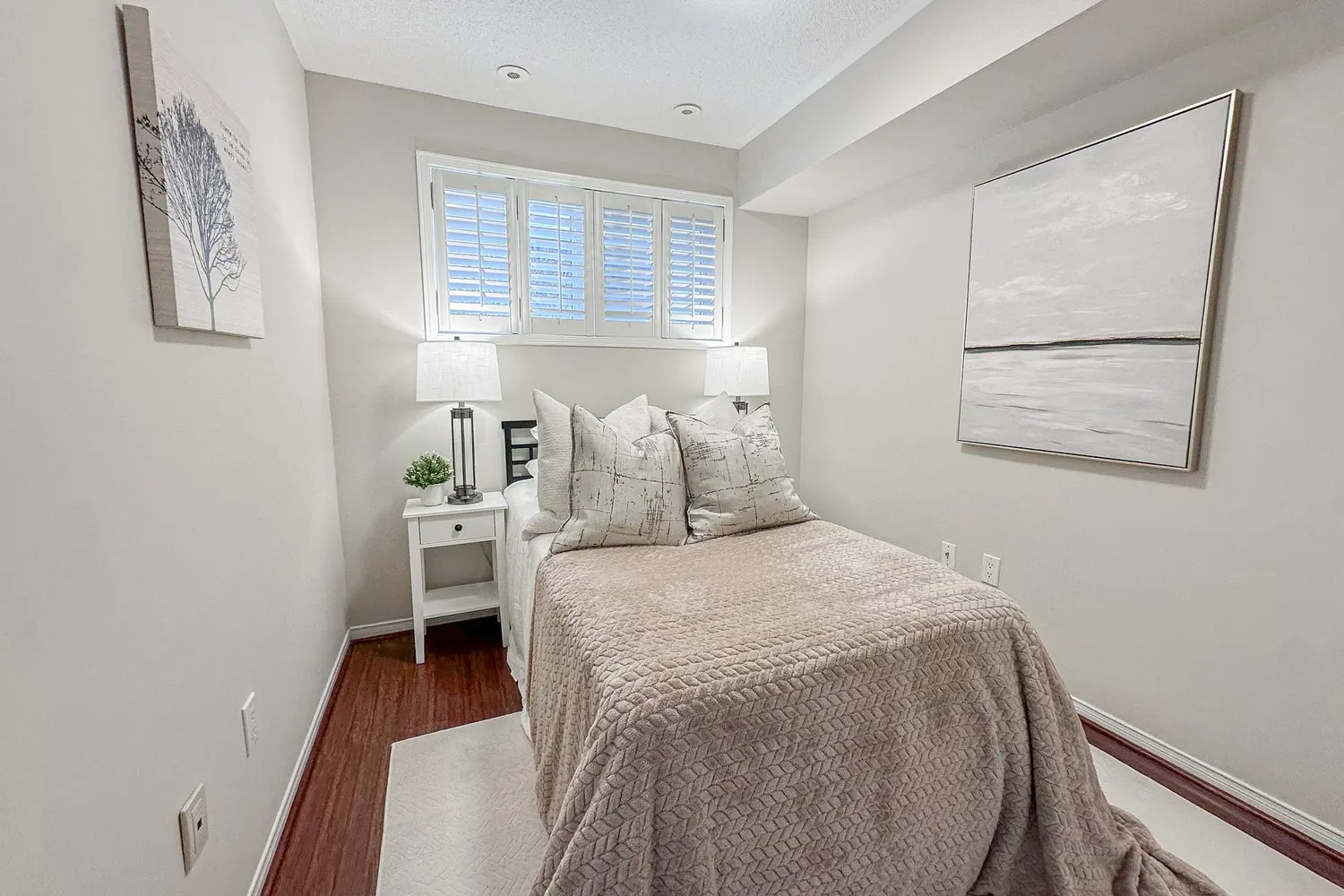 Additional image 5 of 25 Foundry Avenue 13