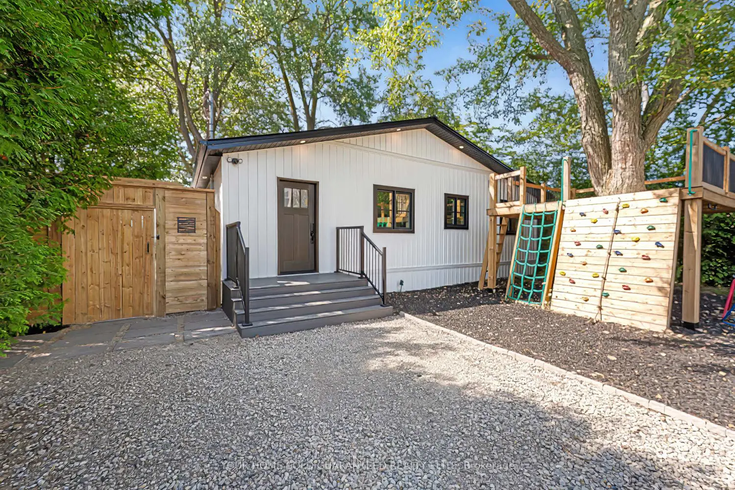 Additional image 16 of 71865 Sunview Avenue