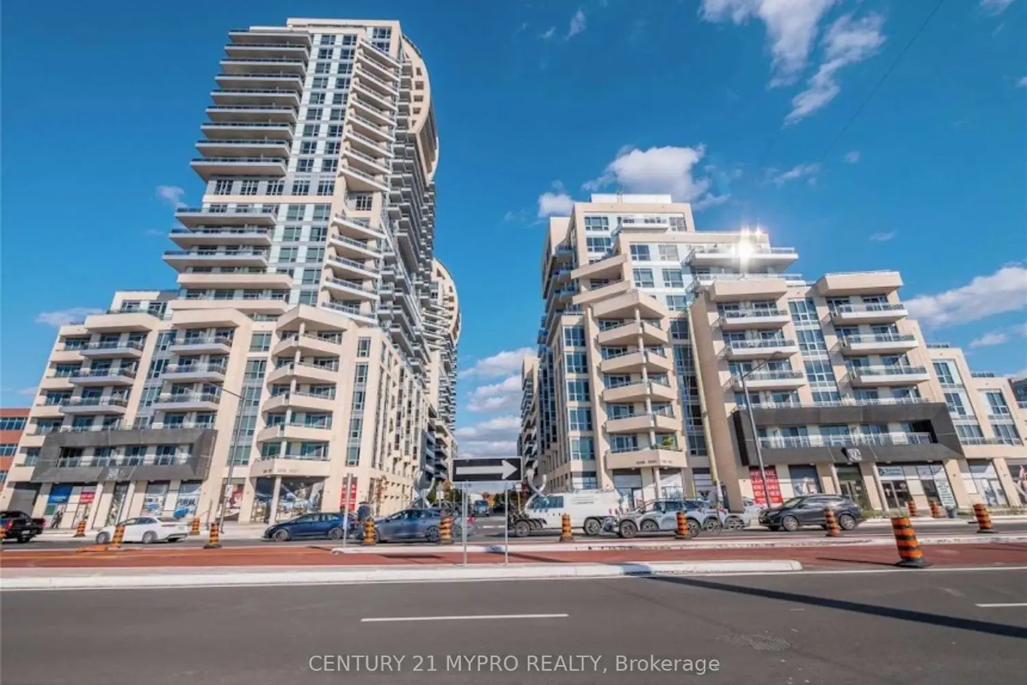 9205 Yonge Street 704