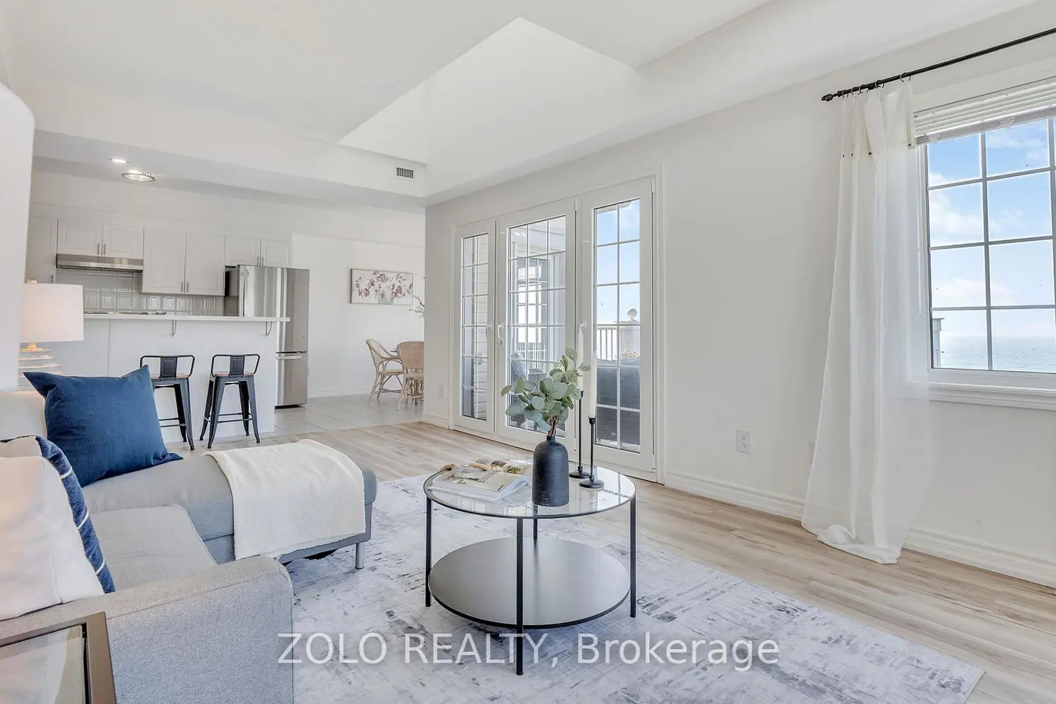 Additional image 14 of 395 Lakebreeze Drive 301