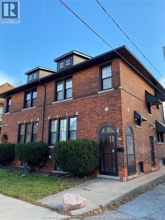 417-425 Karl Place, Windsor, ON, N9A5W2