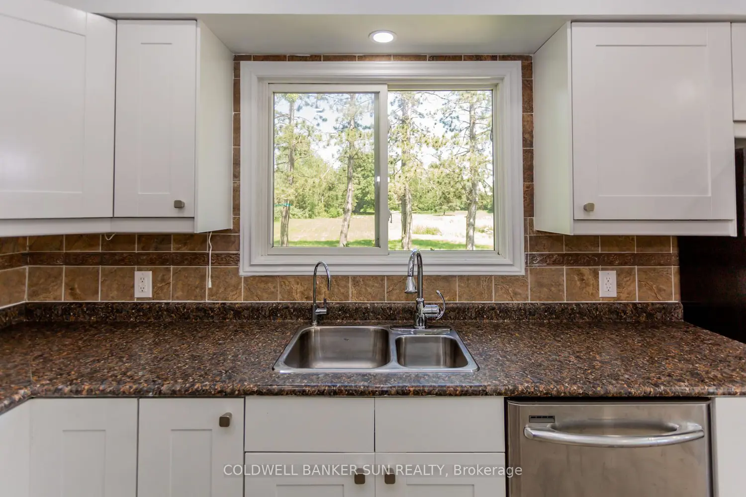 Additional image 10 of 686078 Oxford Rd 2 Road