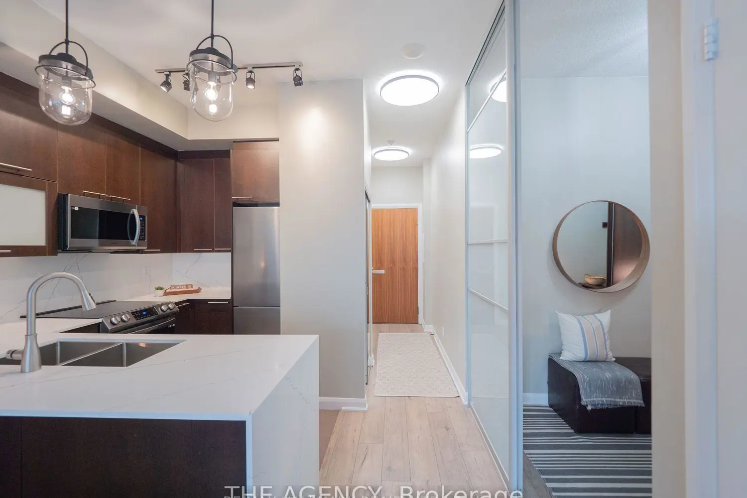 Additional image 6 of 500 Sherbourne Street 507