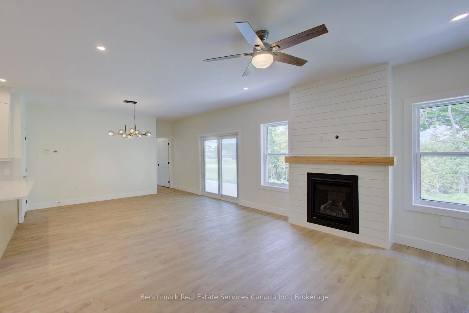 Additional image 6 of 1182 Queen Street 56