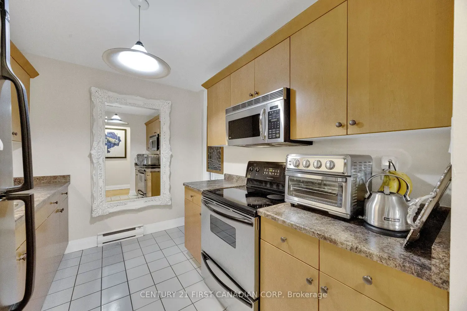 Additional image 9 of 275 Queens Avenue 202