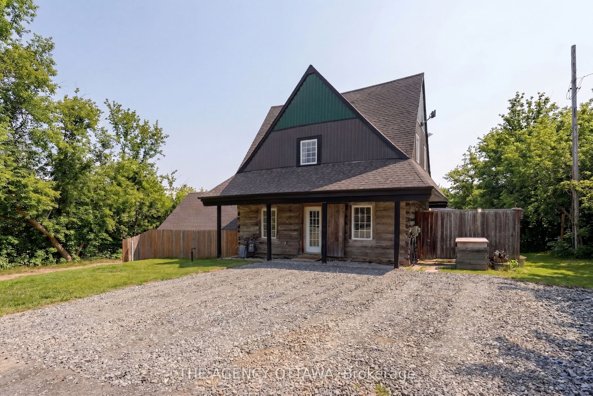 4667 Albion Road S, Ottawa, ON, K1X 1A4