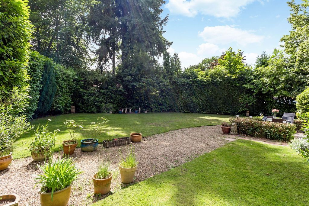 Additional image 8 of 3 bed flat for saleOrchard Wood, Ascot SL5