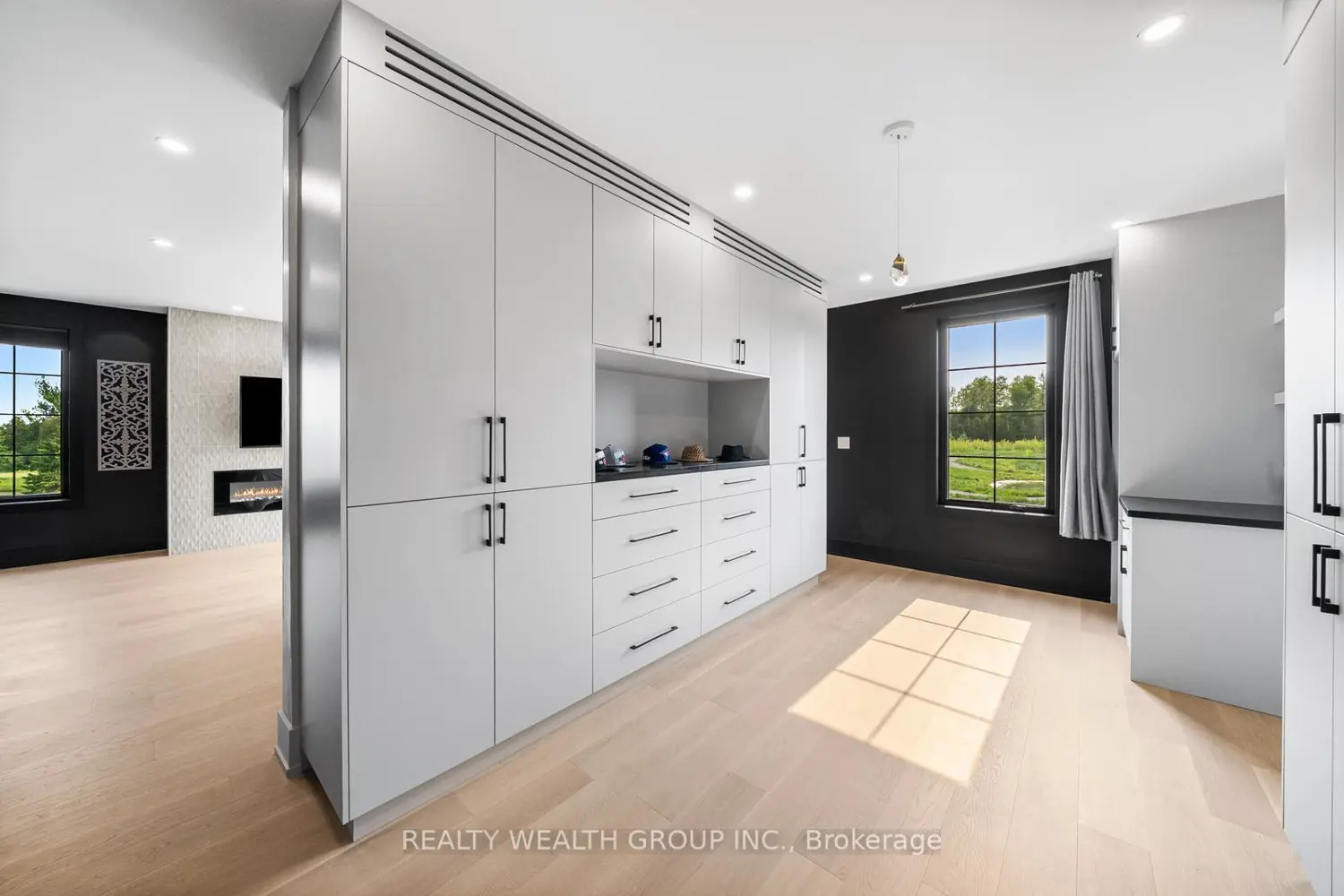 Additional image 8 of 105 Franklin Crescent