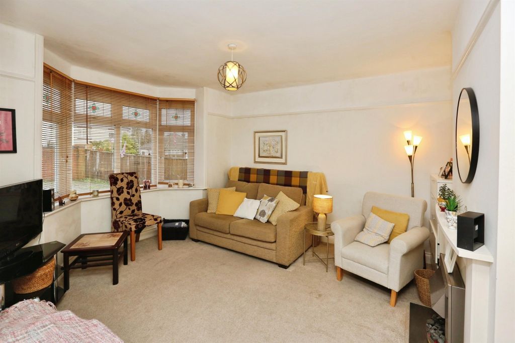Additional image 2 of 3 bed detached bungalow for saleLower Northam Road, Hedge End, Southampton SO30