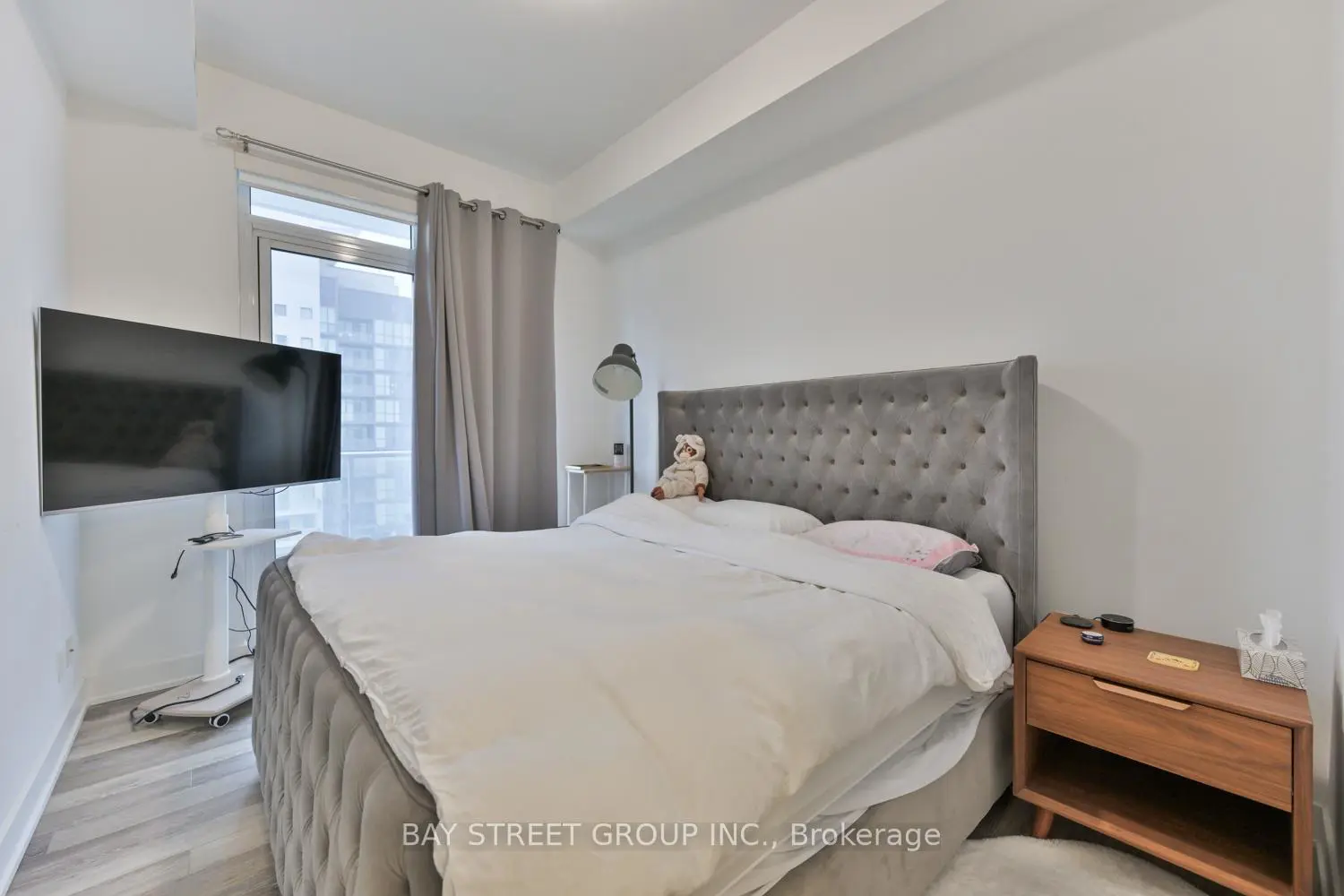 Additional image 9 of 5180 Yonge Street Lph04
