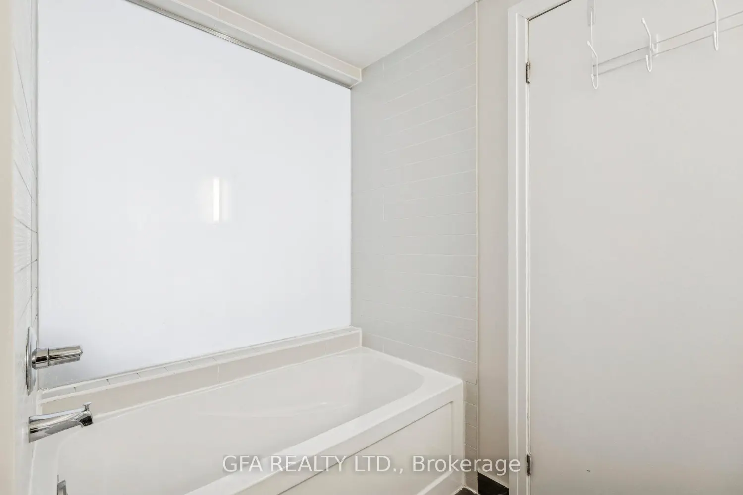 Additional image 9 of 5 Hanna Avenue 438