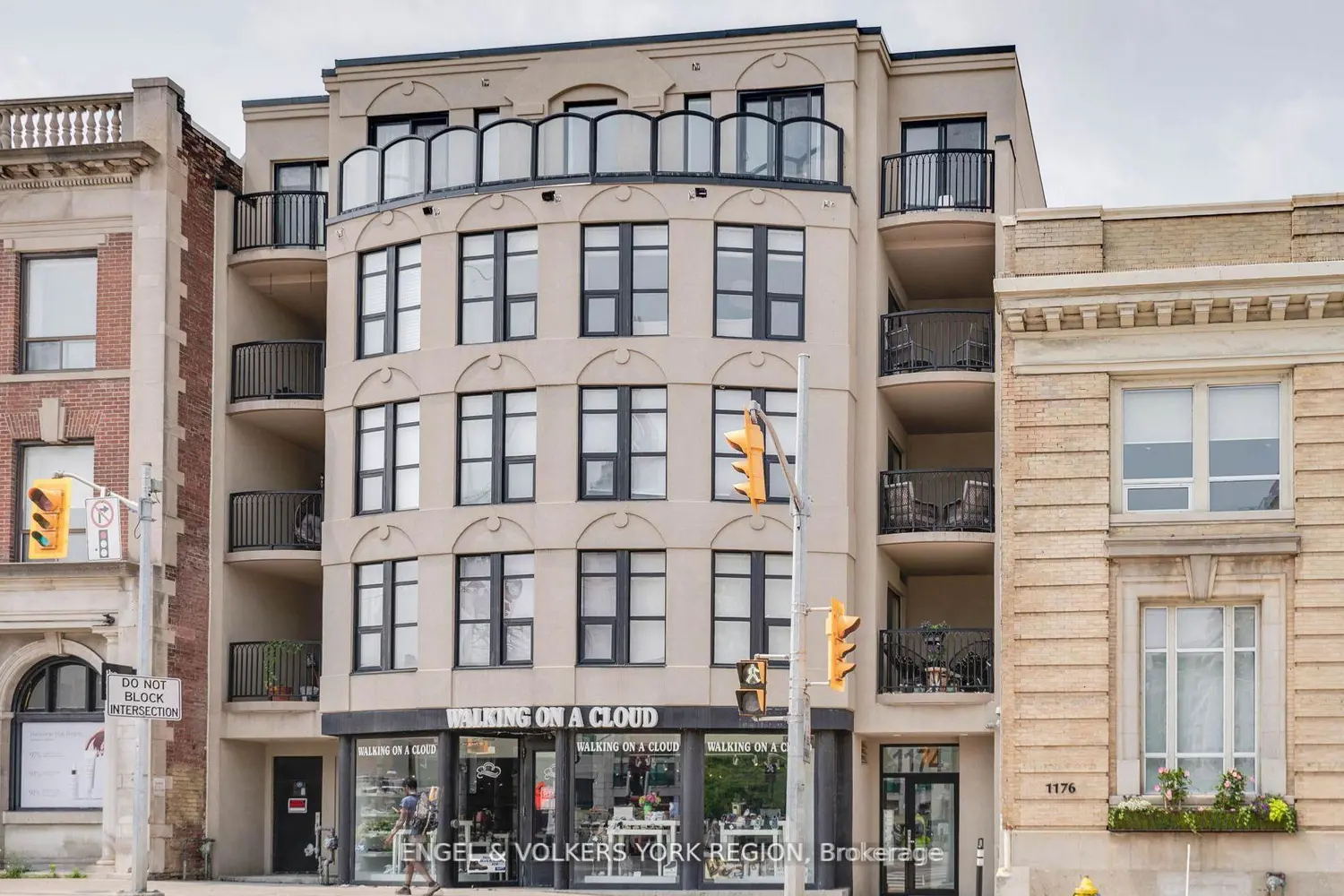 Additional image 2 of 1174 Yonge Street 203