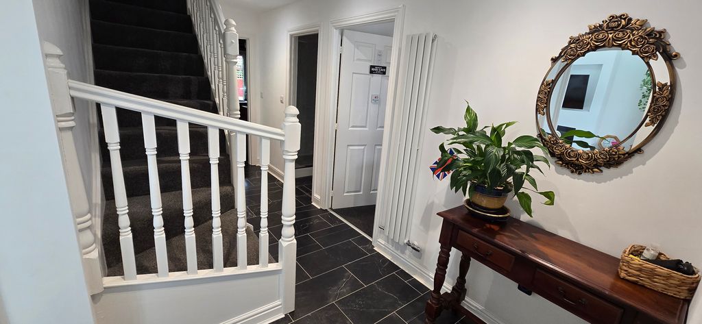 Additional image 5 of 4 bed end terrace house for saleElm Drive, Birmingham B31