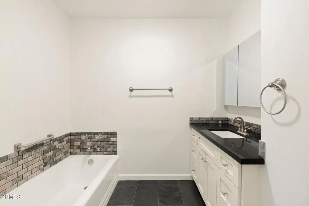 Additional image 50 of 3824 Elm Avenue, Long Beach, CA 90807