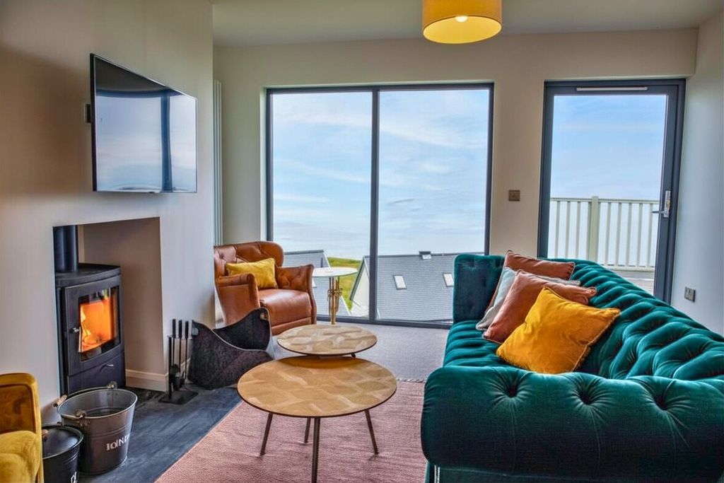 2 bed flat for salePistyll Farm, Pwllheli, Gwynedd LL53
