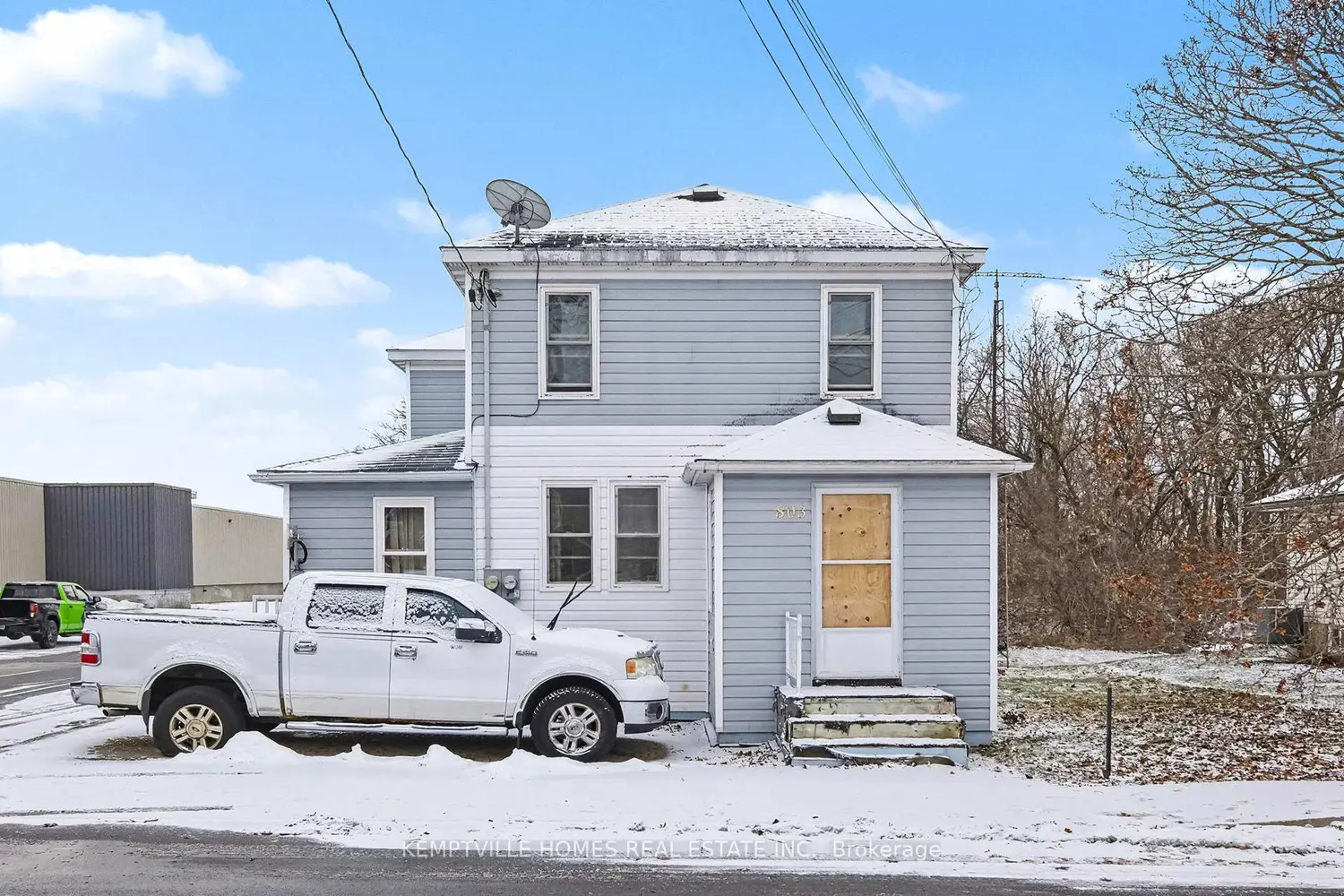 Additional image 4 of 803 St Lawrence Street