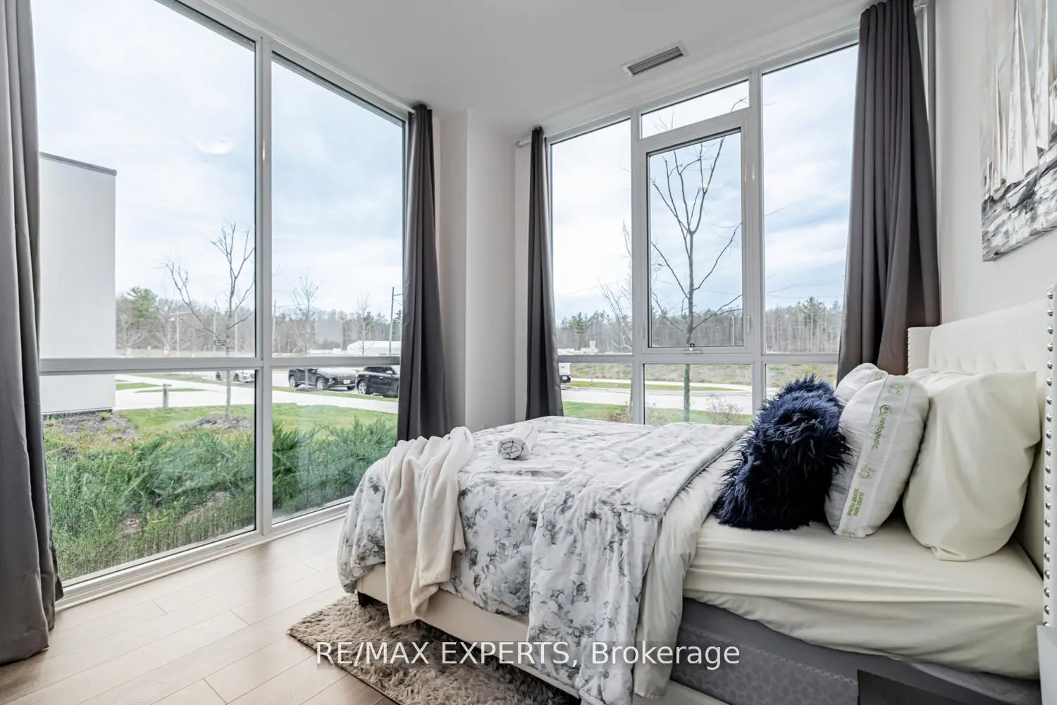 Additional image 15 of 415 Sea Ray Avenue 105