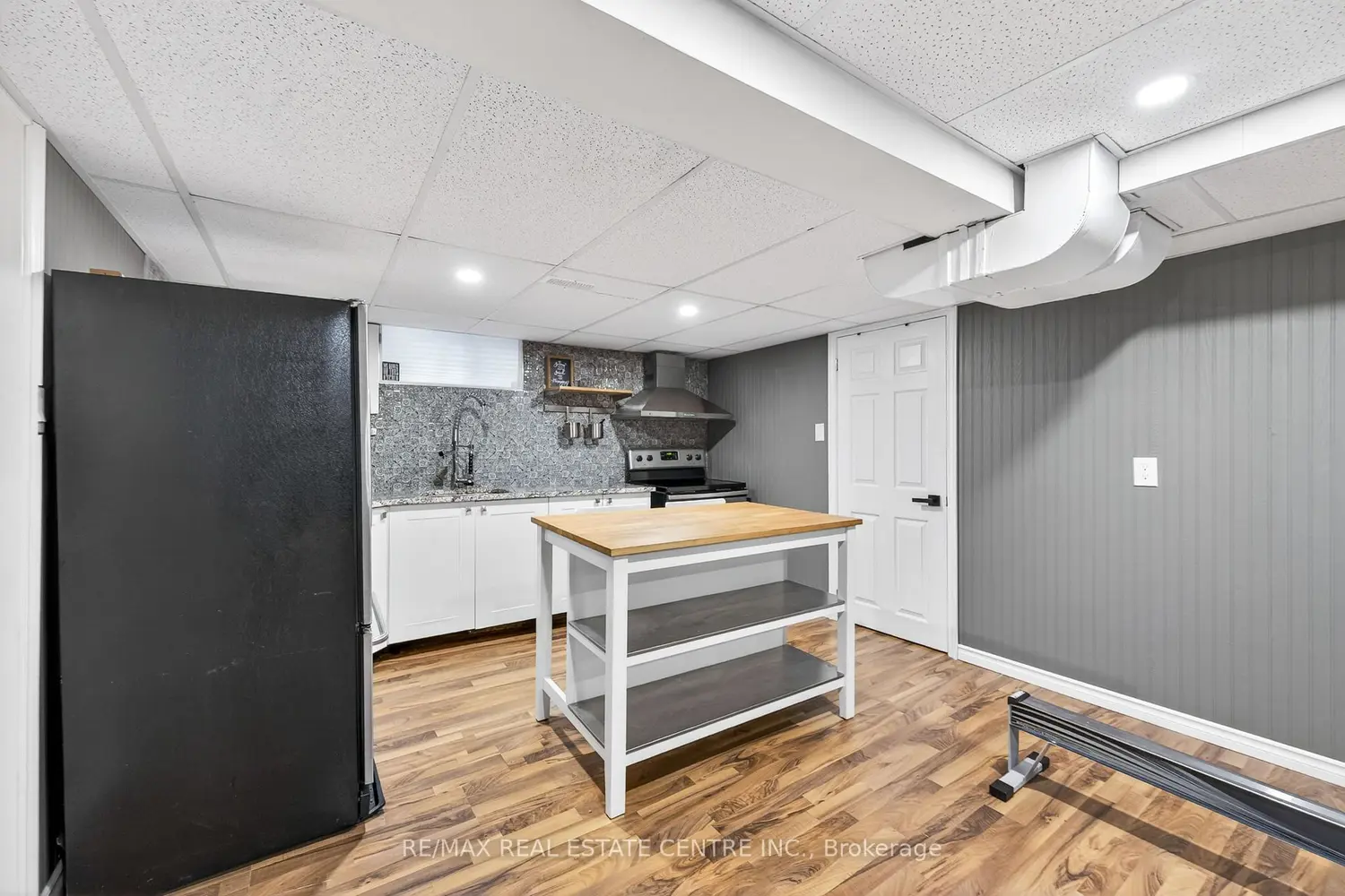 Additional image 10 of 100 Ferndale Avenue