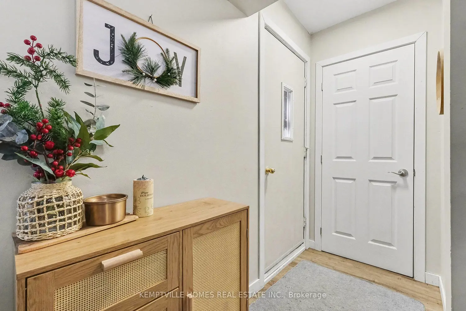 Additional image 15 of 803 St Lawrence Street