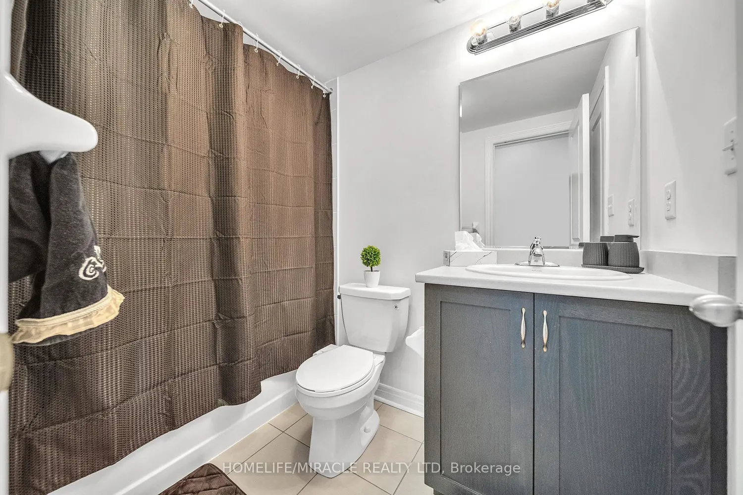 Additional image 6 of 15 Finegan Circle