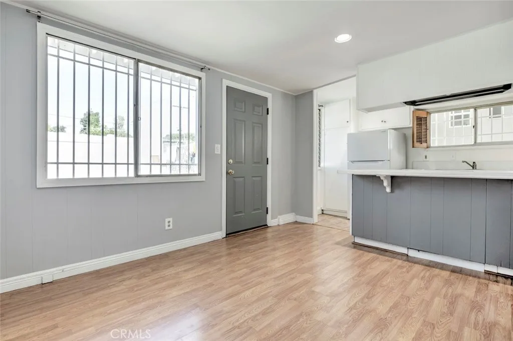 Additional image 47 of 3352 Montrose Ave, La Crescenta, CA 91214